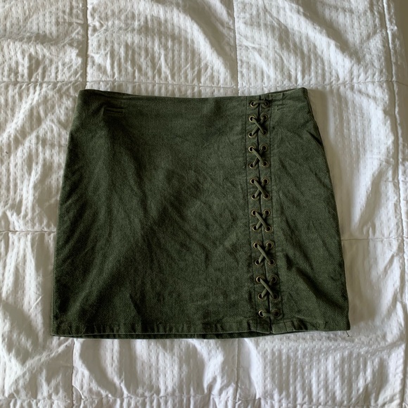 Forever 21 Army Green Skirt - Picture 1 of 2